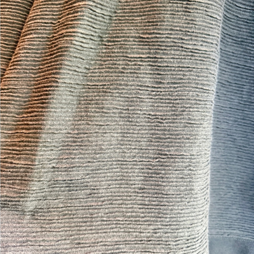 H&M Dark Gray Ribbed Top - Picture 2 of 4